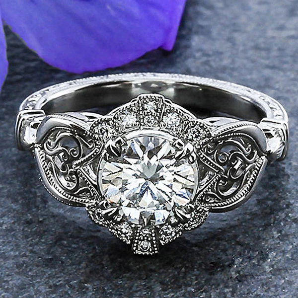 New exquisite luxury retro zircon women's ring creative texture relief hand jewelry