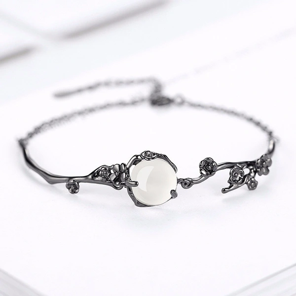 Korean style new creative flower bracelet women's jewelry art peach flower artificial white chalcedony hand jewelry wholesale