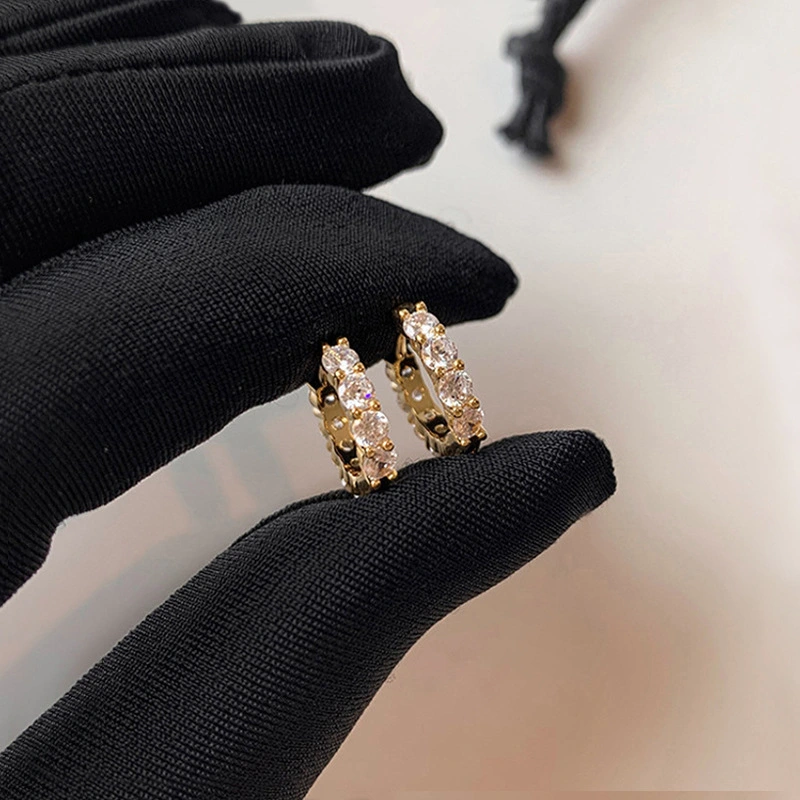 Live hot selling exquisite fashion earrings for women inlaid with zircon sparkling jewelry chic style hot style