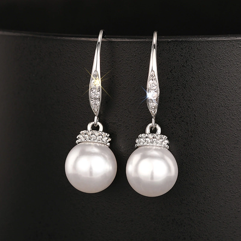  Fashionable and exquisite imitation pearl earrings for women, small fragrance style, light luxury style earrings, European and American super popular earrings