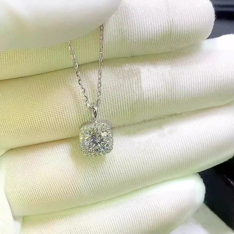   Hot selling elegant necklace for women, simple and fashionable style for daily wear, factory direct sales