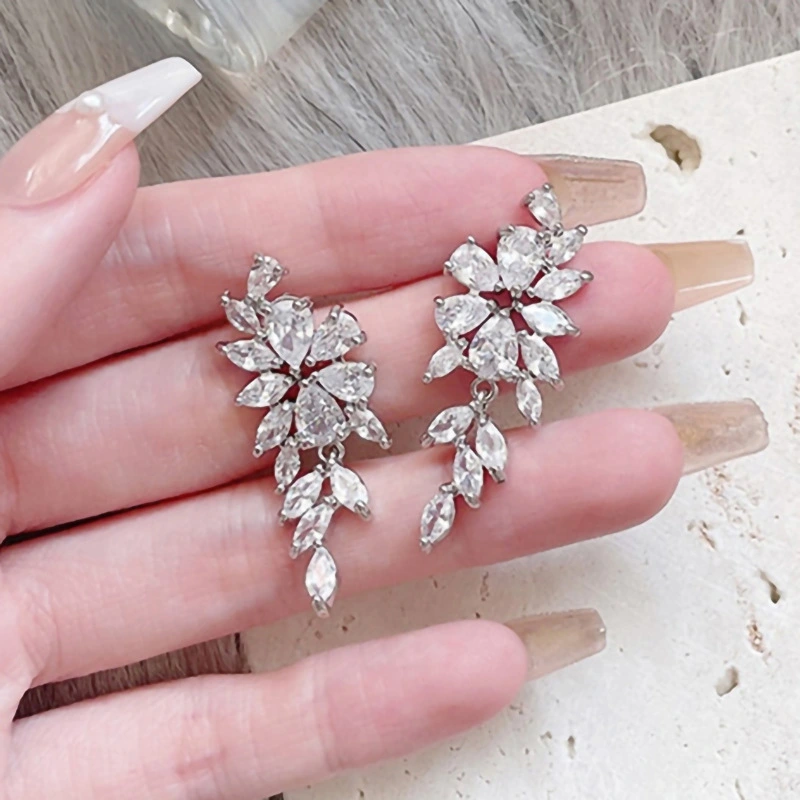 European and American luxury super flash earrings leaf temperament design earrings long wisteria flower exquisite earrings for women
