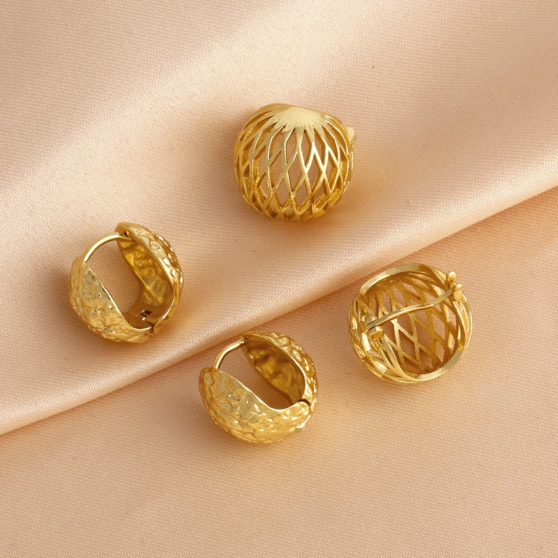 Clearance jewelry hollow earrings European and American simple round retro gold-plated earrings earrings erv94