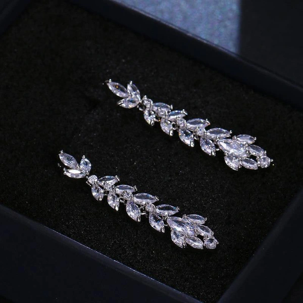 Long, elegant and slim earrings with flowers and leaves, full of zircon earrings, elegant European and American style earrings