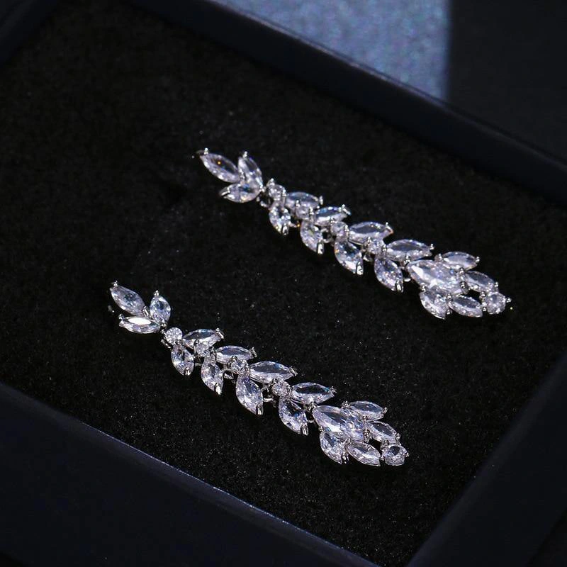 Long, elegant and slim earrings with flowers and leaves, full of zircon earrings, elegant European and American style earrings