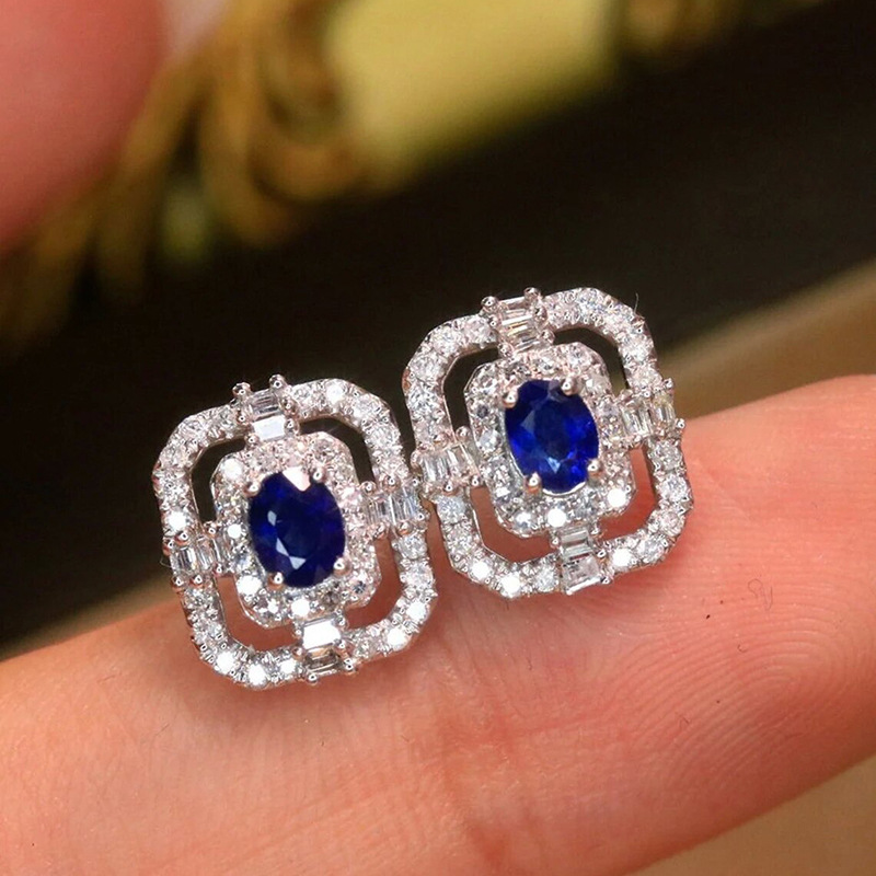 Rectangular hollow design earrings, elegant and luxurious royal earrings for women, elegant ladies, square earrings