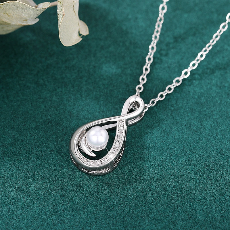 European and American gentle style lady necklace sun, moon and stars accompany each other day and night pendant imitation pearl lady necklace female