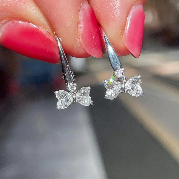 Light luxury retro high-end bow zircon earrings for women new style trendy temperament ear clip earrings wholesale