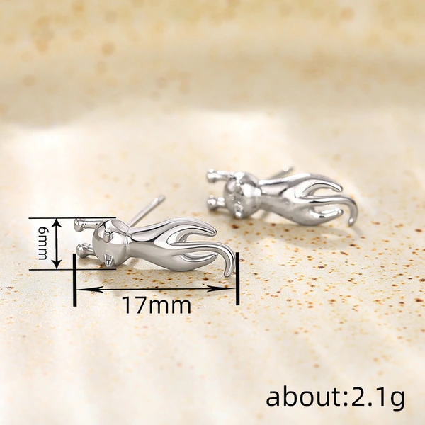 Korean version of the commuter cute cat earrings for women stretching animal earrings fashionable and sweet daily wear