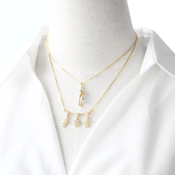 AS jewelry hot selling gold-plated boy and girl couple hug pendant necklace clavicle chain nkb071