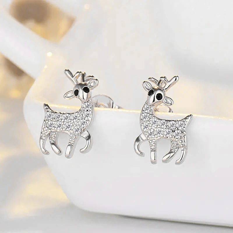  Sweet and exquisite deer earrings Christmas fashion festival earrings Korean style new simple cute earrings
