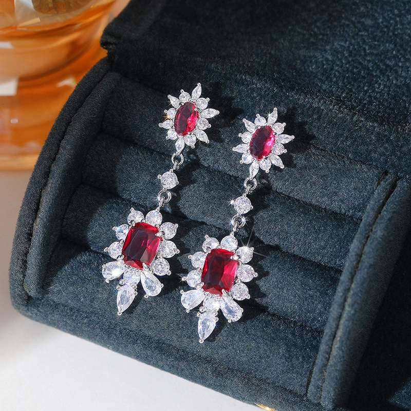 Temperamental long and rich earrings, luxurious palace-style royal earrings, queen princess and celebrity style earrings