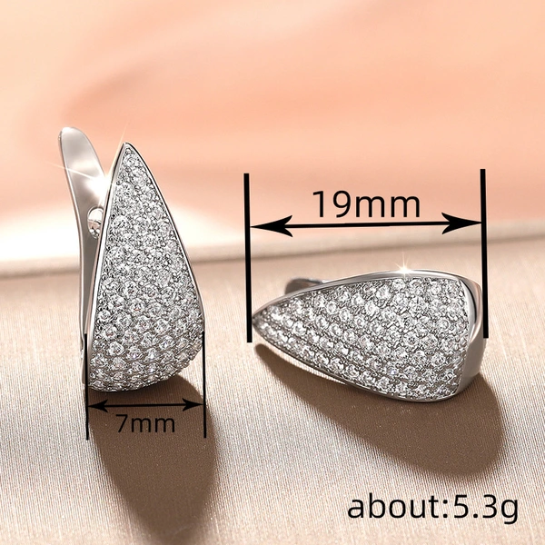 European and American Asian water drop earrings for women with flashing triangle geometric earrings chic style personality super hot jewelry