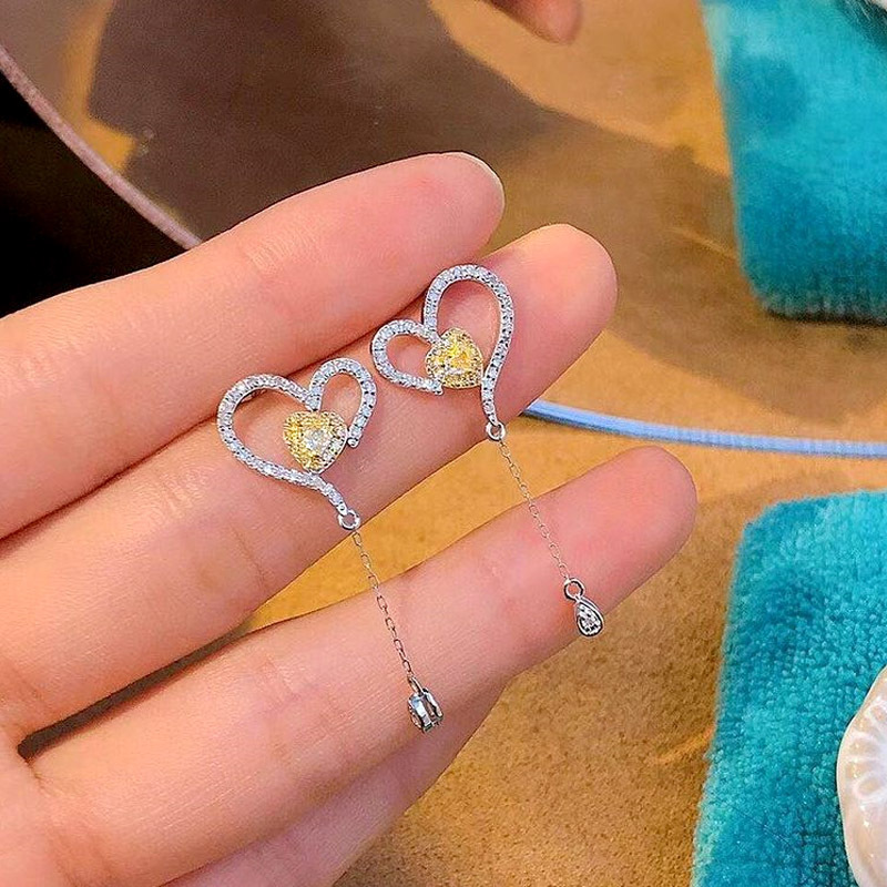 Sweet and cool hot girl cold style earrings niche design heart tassel earrings female trendy internet celebrity earrings