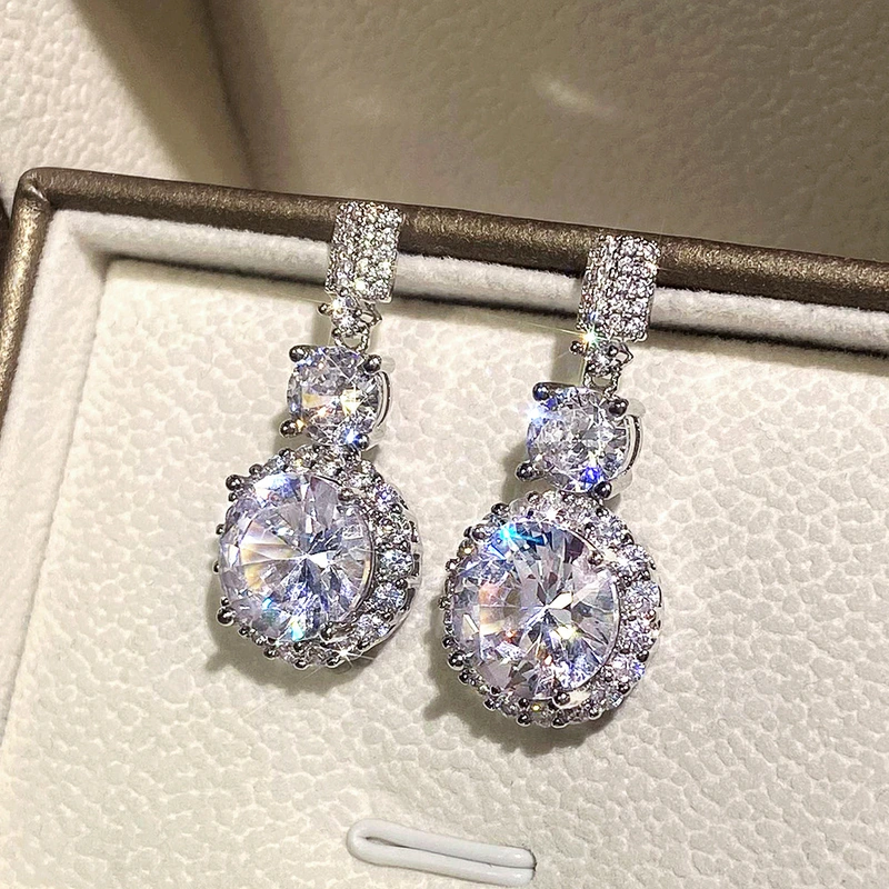 Domineering style temperament round super flash earrings French temperament Hong Kong style banquet light luxury earrings classic jewelry