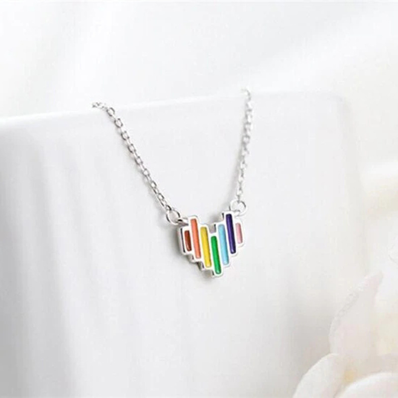 Simple temperament colorful necklace Korean style rainbow heart style net celebrity street design necklace wholesale