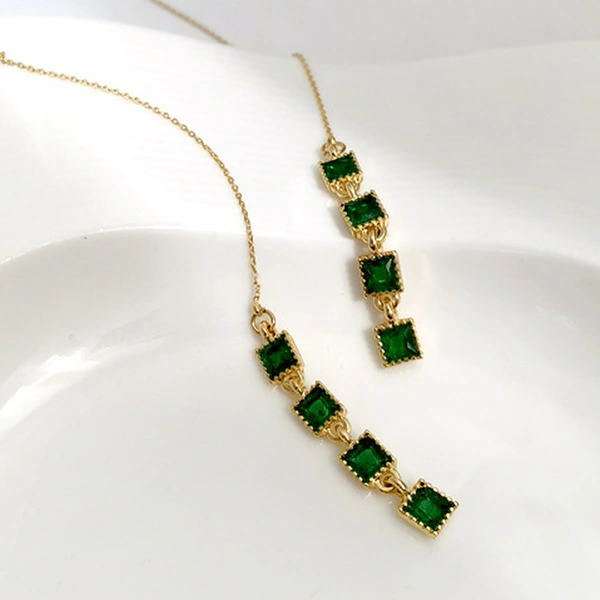 Emerald small square tassel earrings personality retro face slimming net celebrity earrings fashion trend earrings