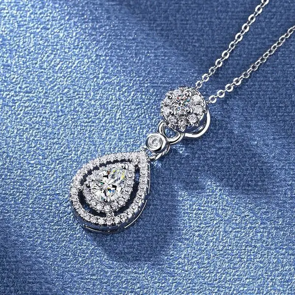 Internet celebrity sweater necklace women's Korean version of the teardrop-shaped pendant niche design fashion simple clavicle chain