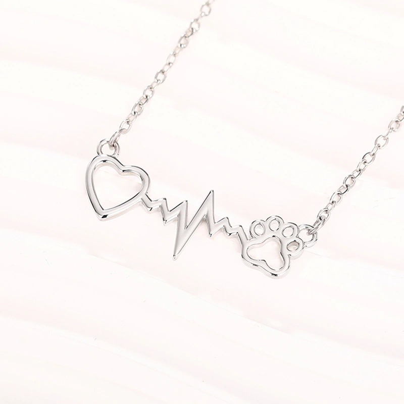    Cat paw necklace, European and American hot-selling heartbeat pattern clavicle necklace, fashionable heart-shaped necklace