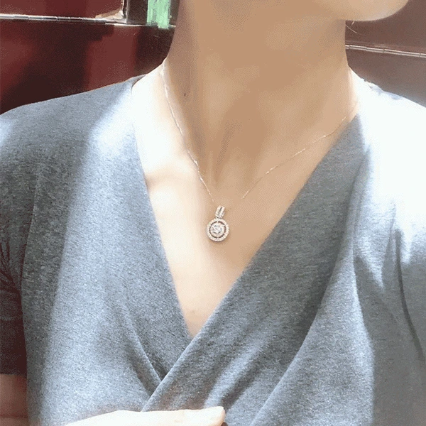 Xiaohongshu recommends imitation moissanite zircon necklace copper plated white gold eight hearts and eight arrows pendant clavicle necklace for women