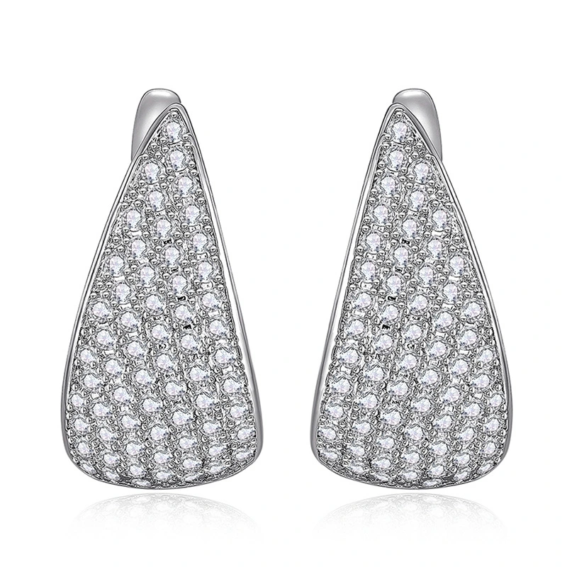 European and American Asian water drop earrings for women with flashing triangle geometric earrings chic style personality super hot jewelry
