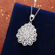 Hot-selling necklace for women, new style, elegant lady temperament, flashing necklace, floral water drop, high-end luxury style