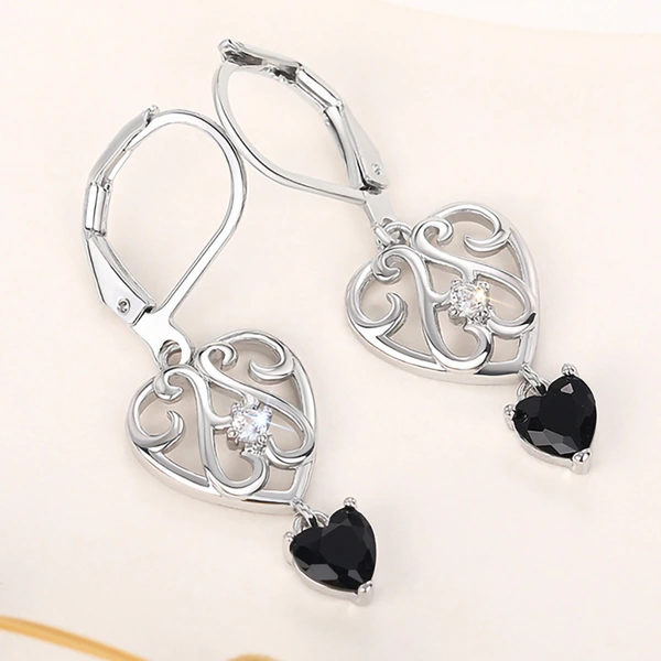  European and American fairy style earrings for women, heart-shaped hollow earrings, popular and fashionable literary style