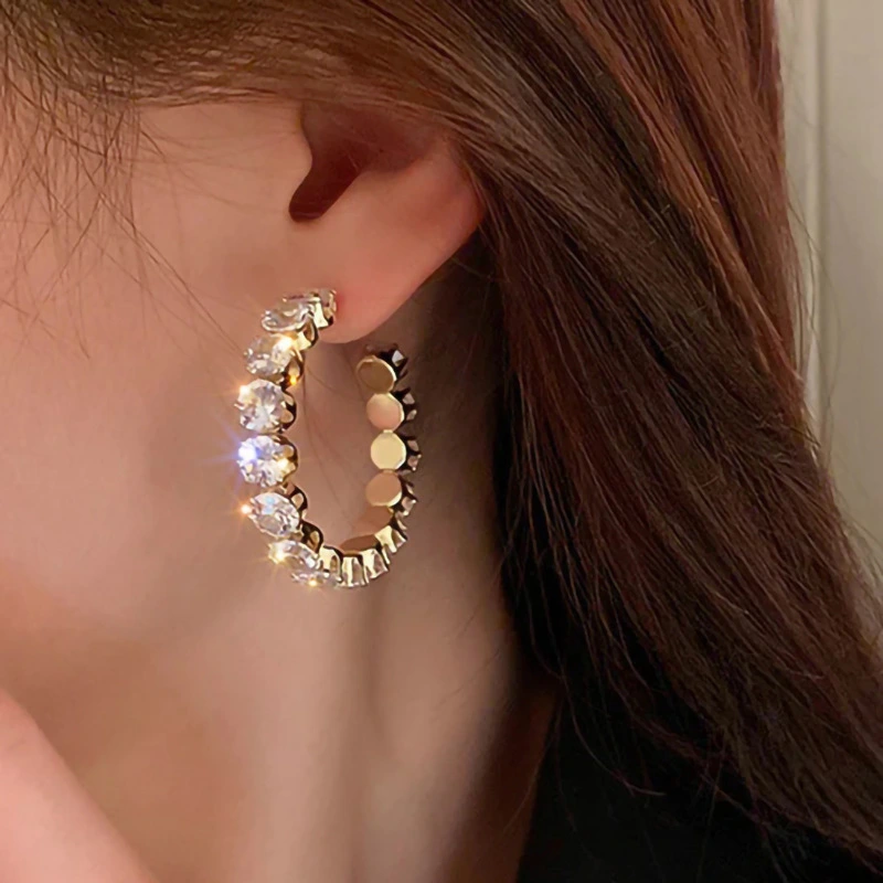  Korean Dongdaemun retro hoop earrings European and American style luxurious atmospheric earrings high-end geometric earrings