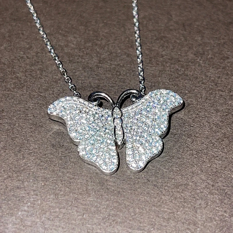  Japanese and Korean butterfly tail necklace women's shiny exquisite sweet jewelry micro-inlaid zircon small fresh necklace
