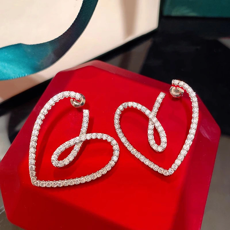 Love ribbon new trend earrings Valentine's Day gift heart-shaped earrings hollow design atmospheric female earrings