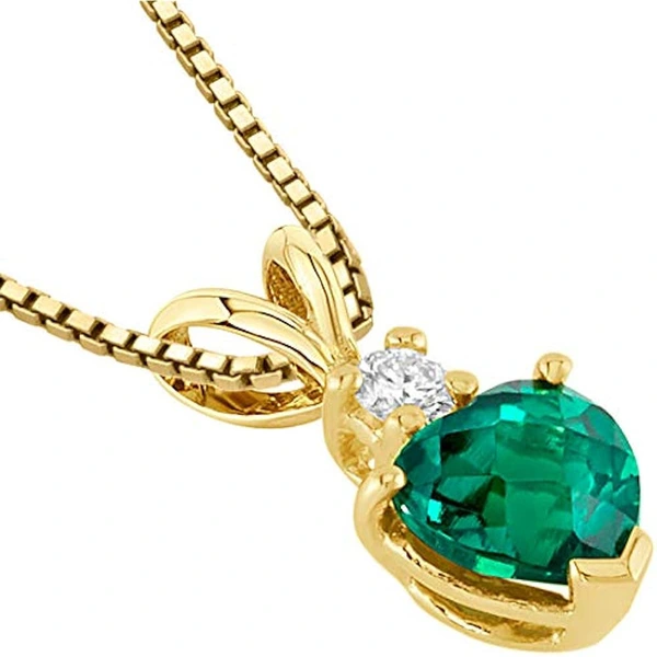   Hot selling necklace with retro crown heart-shaped pendant, high-end fashion and hot selling women's necklace