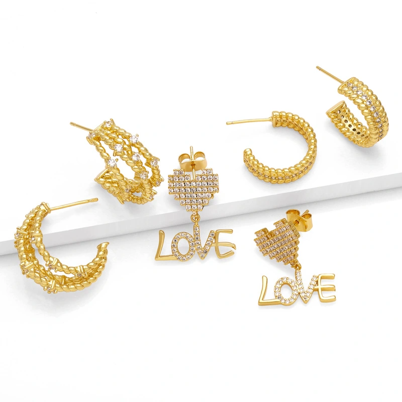 European and American fashion love love pendant earrings female personality creative C-shaped gold-plated earrings earrings erw38