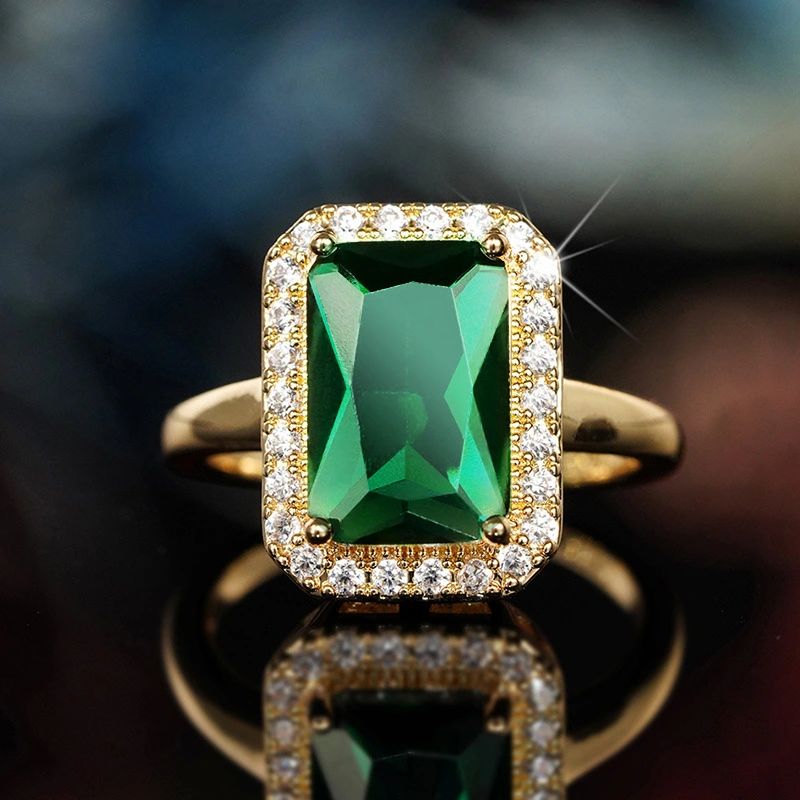 European and American retro palace suit Hong Kong style high-end earrings necklace temperament geometric French luxury ring