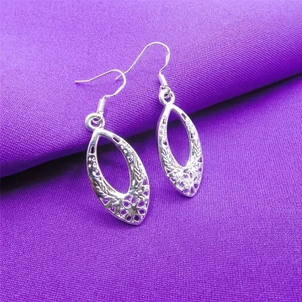  Horse eye hollow pattern ear hook European and American popular retro earring metal earring
