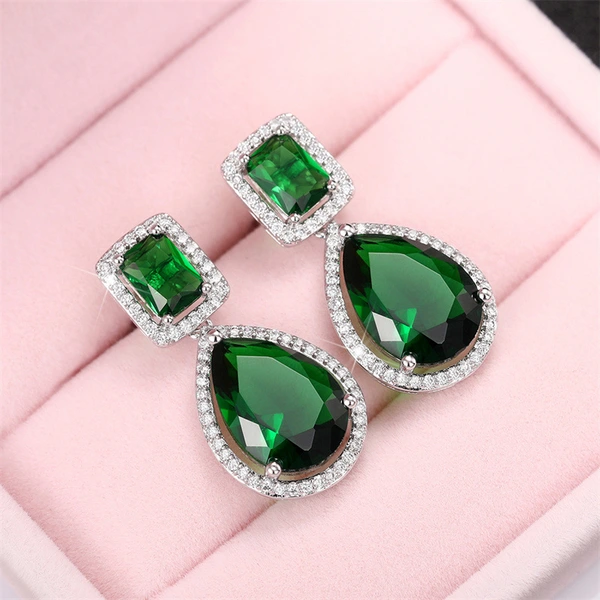 European and American classic teardrop earrings with micro-emerald and pear-shaped zircon long earrings for brides and evening parties