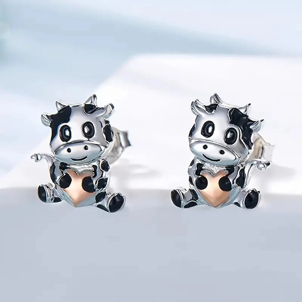   Cute cow earrings with oil drops and love heart-shaped jewelry, daily exquisite matching earrings