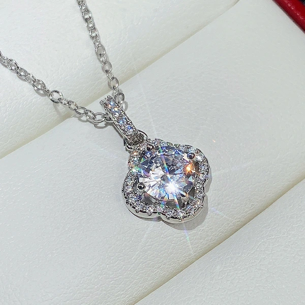 Fashion OL new Valentine's Day gift exquisite four-leaf clover flower jewelry set e-commerce supply