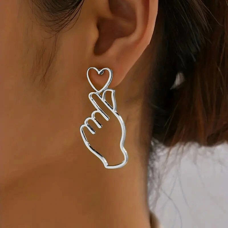 Simple hollow heart earrings for women, personalized European and American exaggerated metal earrings, gesture temperament earrings