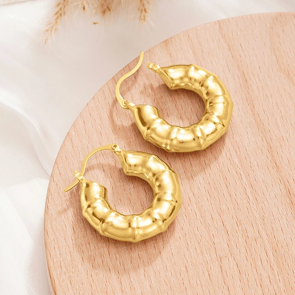 Creative bamboo U-shaped earrings for women, fashionable French style earrings, meteorite hot sale