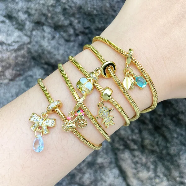 AS jewelry bracelet hot selling butterfly girl bracelet gold-plated zircon hand jewelry bre95