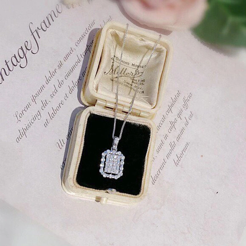 2022 early spring new jewelry hollow micro-inlaid diamond square necklace female trend light luxury pendant pendant