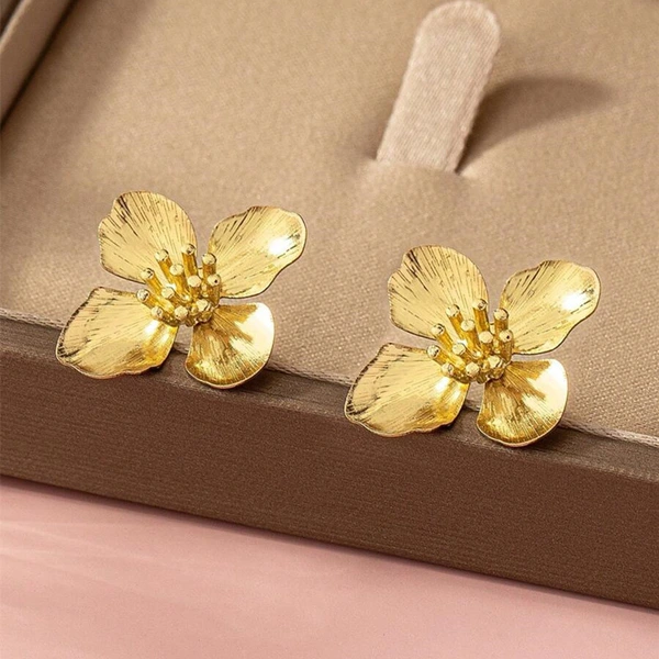 Popular electroplated flower earrings for women, French style, fashionable earrings, heavy-duty internet celebrity style jewelry
