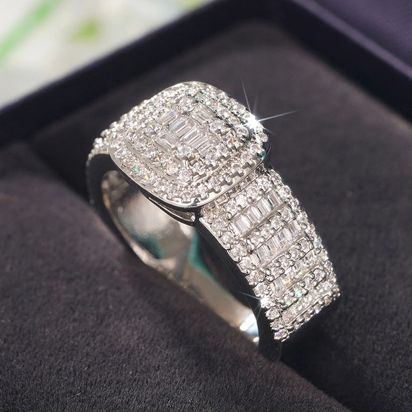  Fashionable live ring for women with micro-inlaid square fat design jewelry ring wedding dress accessories