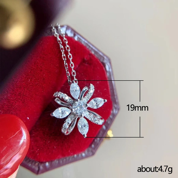 Korean fashion new necklace Qing new flower marquise zircon pendant necklace French sweater chain