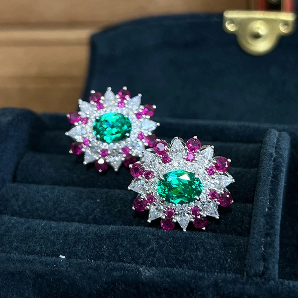 Hot selling luxurious and colorful earrings for women with flower geometric design and eye-catching oval zircon style