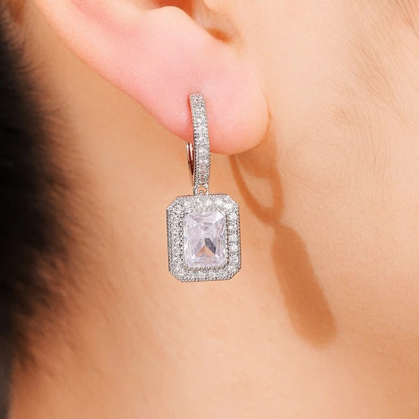 Imitation Moissanite new earrings high-end princess square diamond earrings celebrity Korean temperament evening party earrings female