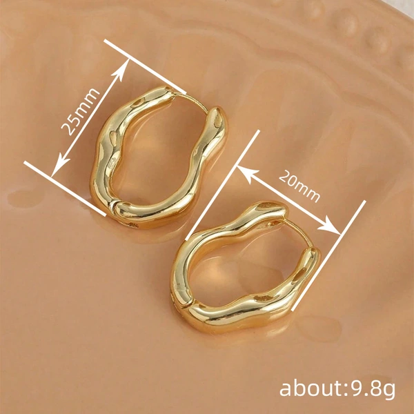 French style temperament earrings with irregular design are popular and niche.