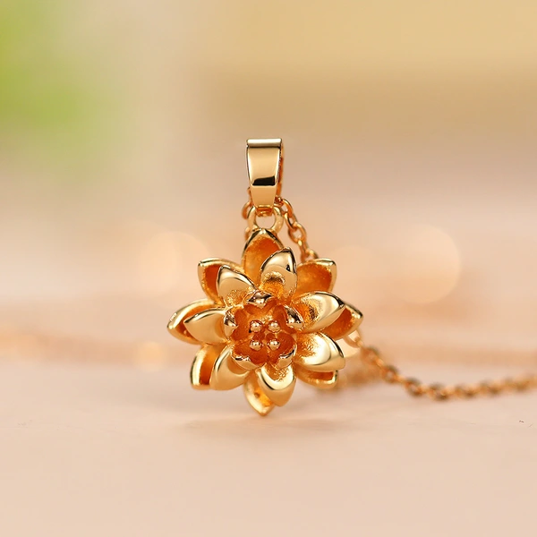   Hot selling new fashion and atmospheric lotus shape pendant personality all-match girls clavicle necklace