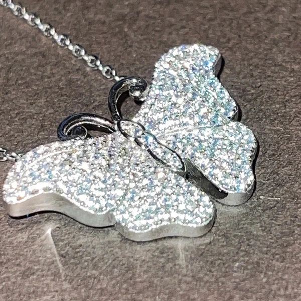  Japanese and Korean butterfly tail necklace women's shiny exquisite sweet jewelry micro-inlaid zircon small fresh necklace