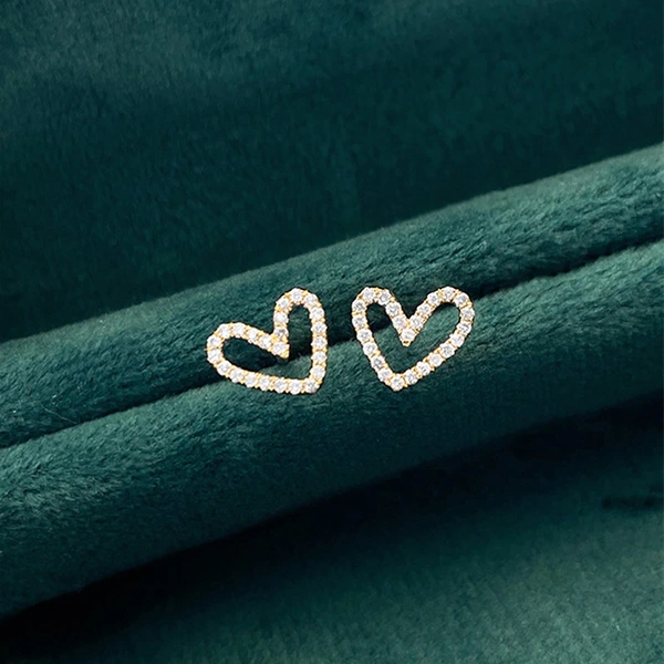  Korean hollow heart earrings hot sale micro inlaid sweet heart-shaped earrings Korean style simple peach heart female earrings